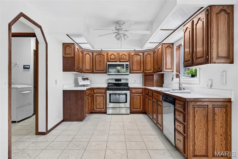 1 Big Bluff Court, St Charles, MO 63304 — listing photo 37 of 61