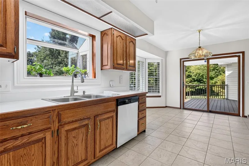 1 Big Bluff Court, St Charles, MO 63304 — listing photo 38 of 61