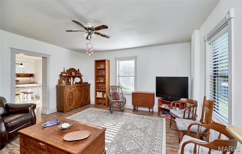 Family Room — 18505 Wild Horse Creek Road, Wildwood, MO 63005