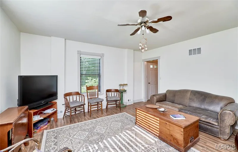 Family Room — 18505 Wild Horse Creek Road, Wildwood, MO 63005