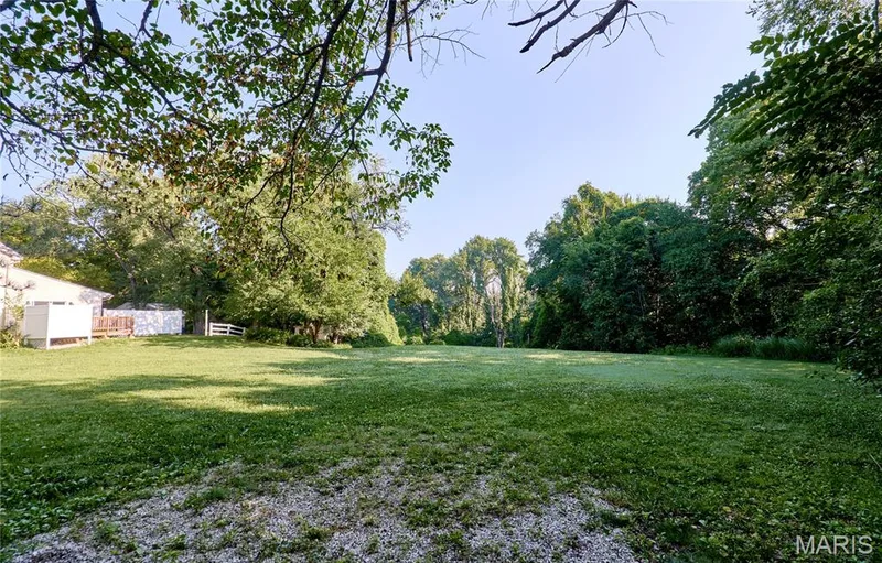 Right Side of House Yard — 18505 Wild Horse Creek Road, Wildwood, MO 63005