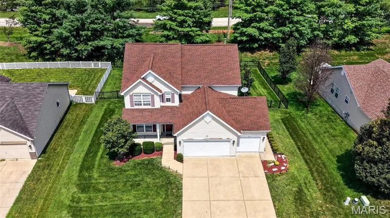 743 Springfield Drive, Wentzville, MO 63385 — listing photo 4 of 66