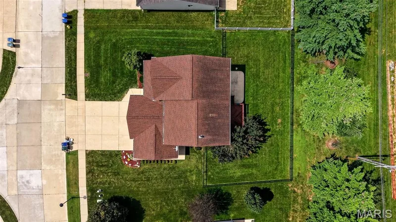 743 Springfield Drive, Wentzville, MO 63385 — listing photo 5 of 66