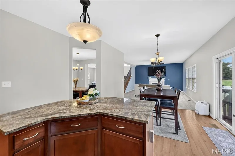 743 Springfield Drive, Wentzville, MO 63385 — listing photo 18 of 66