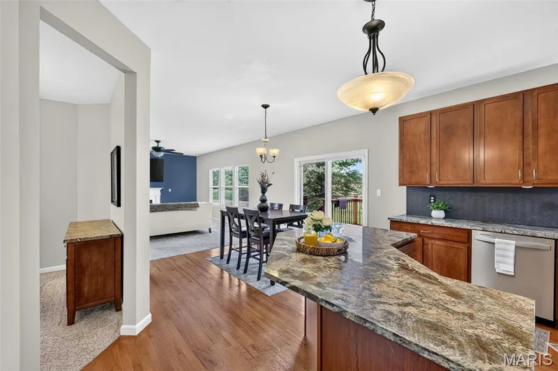 Large quartz center island — 743 Springfield Drive, Wentzville, MO 63385