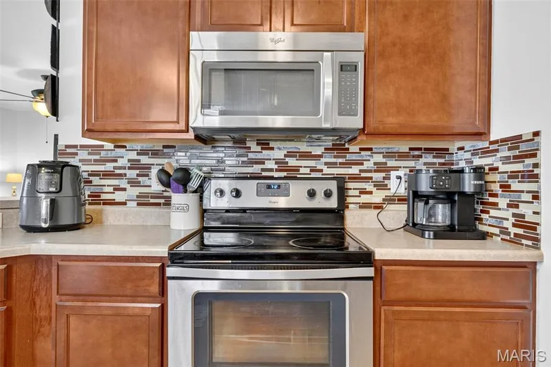 3128 Timberlodge Landing, St Charles, MO 63301 — listing photo 12 of 31