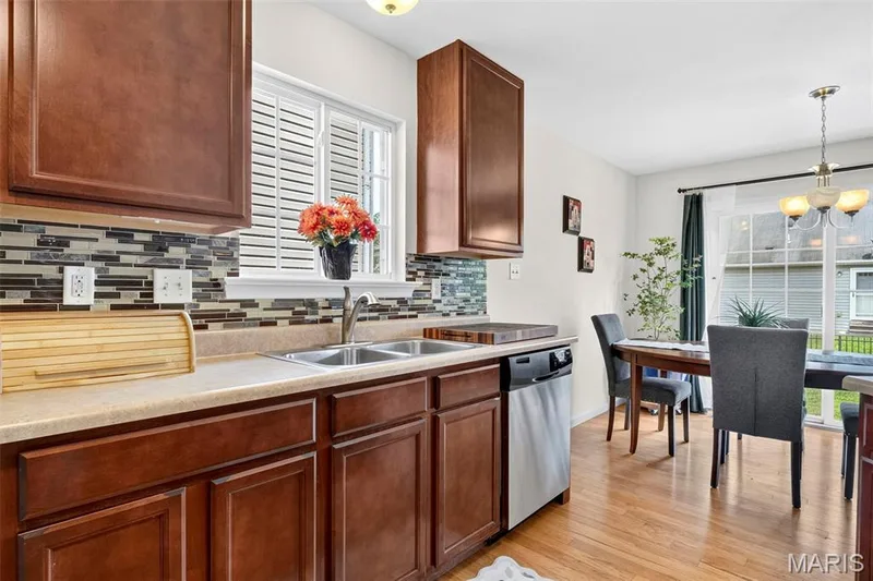 3128 Timberlodge Landing, St Charles, MO 63301 — listing photo 13 of 31