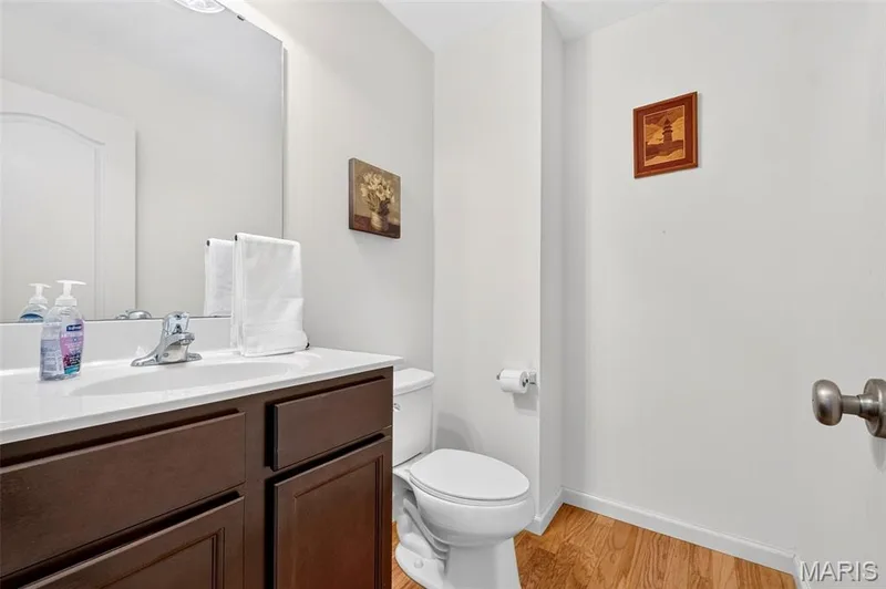 3128 Timberlodge Landing, St Charles, MO 63301 — listing photo 16 of 31