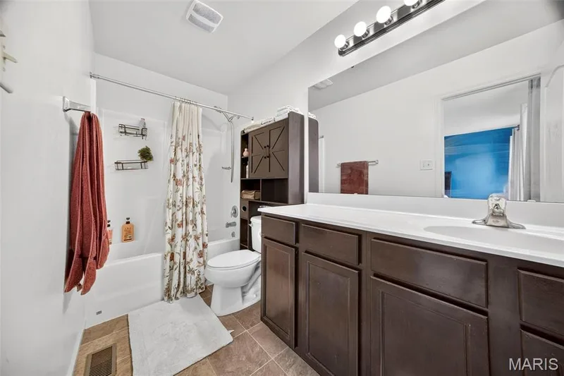 3128 Timberlodge Landing, St Charles, MO 63301 — listing photo 20 of 31