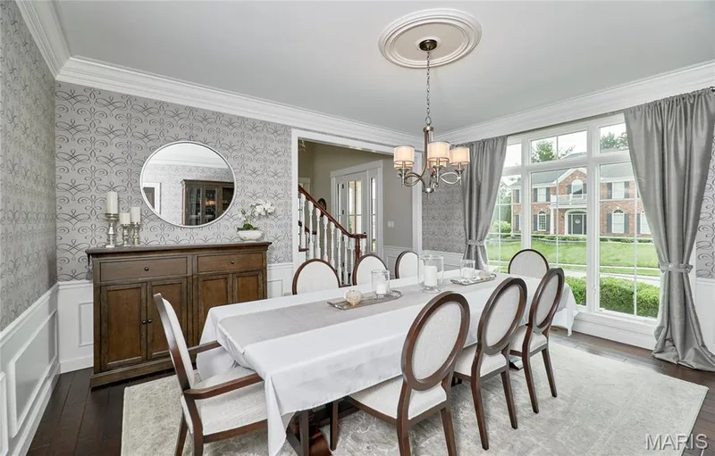 2323 Wellington Estates Drive, Chesterfield, MO 63017 — listing photo 14 of 70