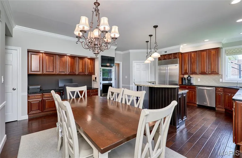 2323 Wellington Estates Drive, Chesterfield, MO 63017 — listing photo 20 of 70