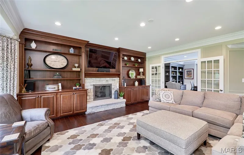 2323 Wellington Estates Drive, Chesterfield, MO 63017 — listing photo 22 of 70