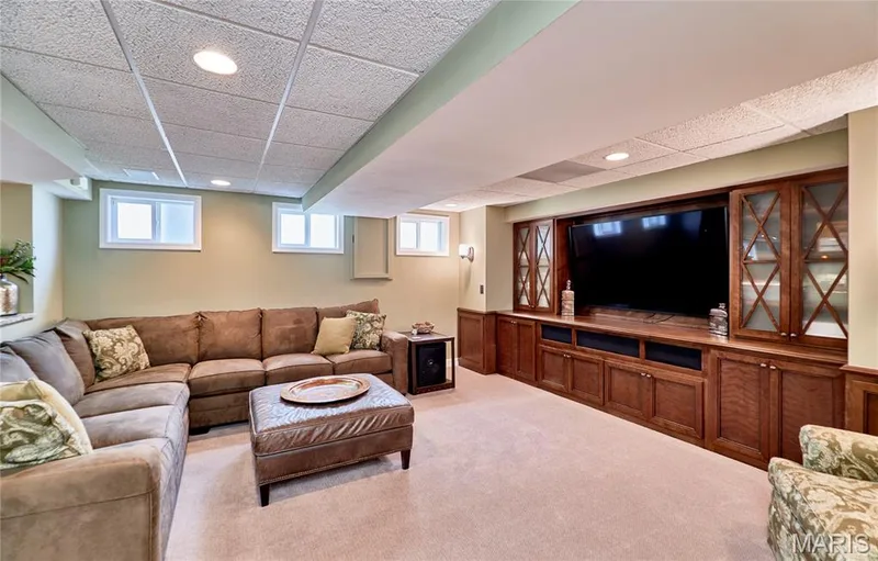 2323 Wellington Estates Drive, Chesterfield, MO 63017 — listing photo 58 of 70