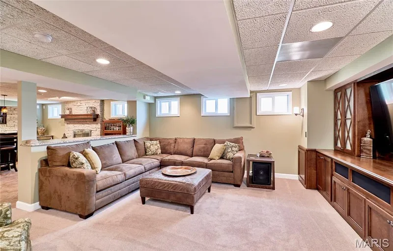 2323 Wellington Estates Drive, Chesterfield, MO 63017 — listing photo 59 of 70