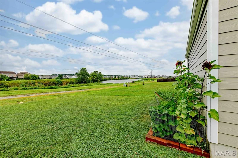 3405 Simeon Bunker Street, St Charles, MO 63301 — listing photo 6 of 32