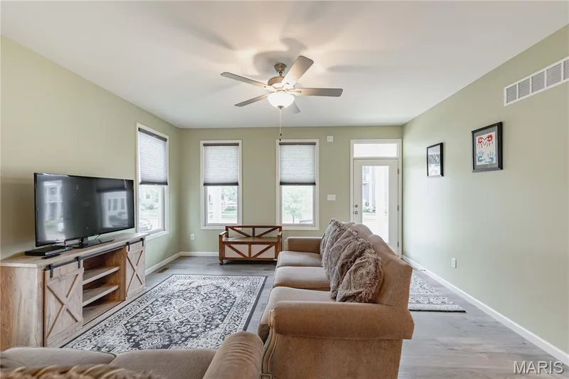 3405 Simeon Bunker Street, St Charles, MO 63301 — listing photo 7 of 32