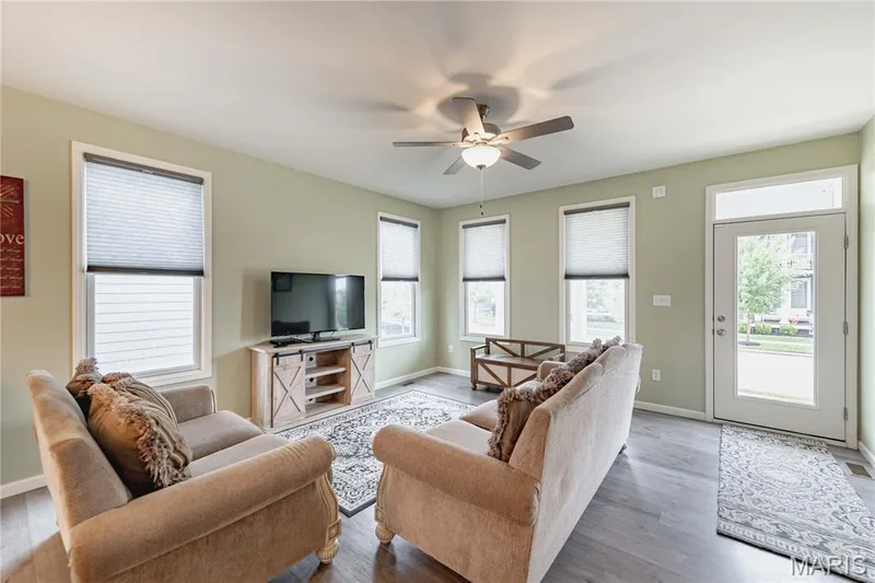 3405 Simeon Bunker Street, St Charles, MO 63301 — listing photo 8 of 32
