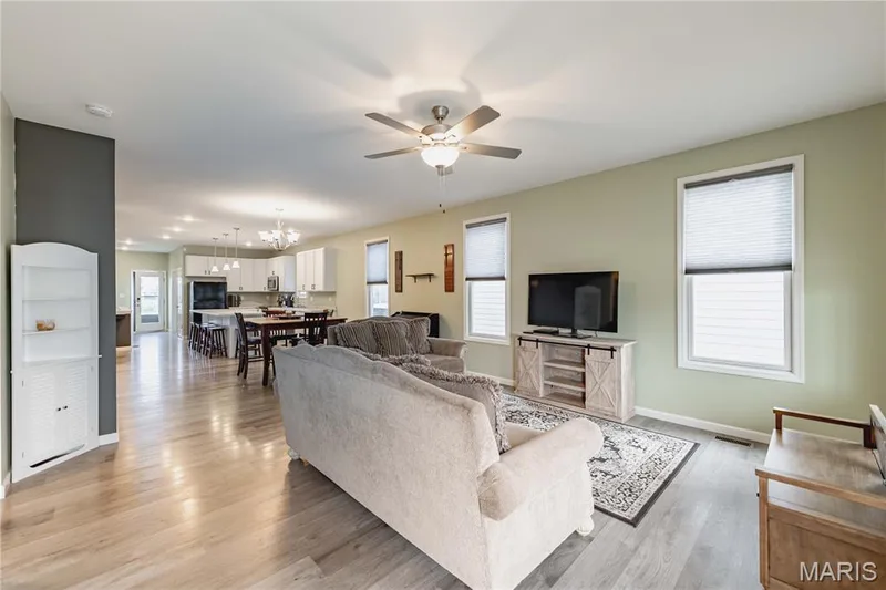 3405 Simeon Bunker Street, St Charles, MO 63301 — listing photo 9 of 32