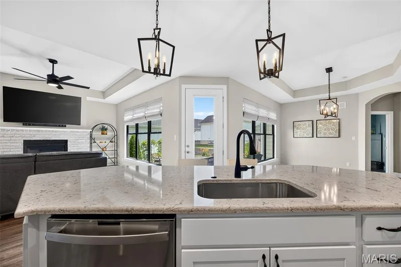 115 Haven Ridge Court, Dardenne Prairie, MO 63368 — listing photo 17 of 73