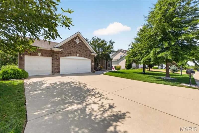 323 Mason Glen Drive, Lake St. Louis, MO 63367 — listing photo 40 of 42