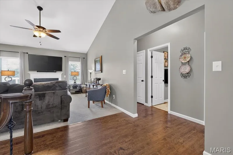 323 Mason Glen Drive, Lake St. Louis, MO 63367 — listing photo 7 of 42