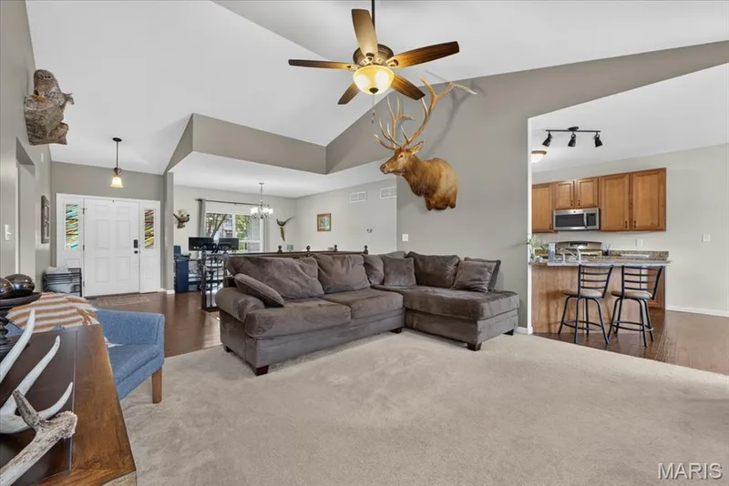 323 Mason Glen Drive, Lake St. Louis, MO 63367 — listing photo 9 of 42