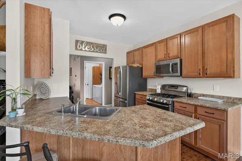 323 Mason Glen Drive, Lake St. Louis, MO 63367 — listing photo 10 of 42