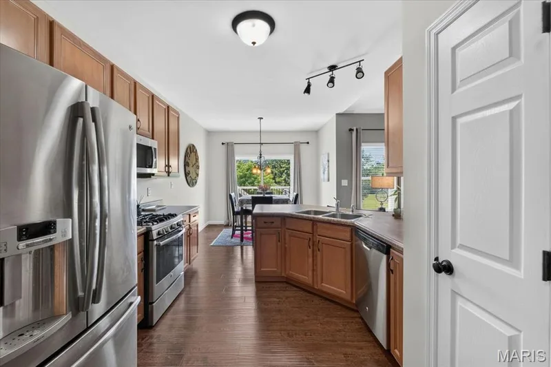 323 Mason Glen Drive, Lake St. Louis, MO 63367 — listing photo 12 of 42