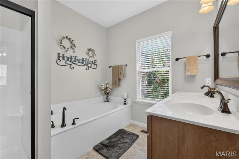 323 Mason Glen Drive, Lake St. Louis, MO 63367 — listing photo 18 of 42
