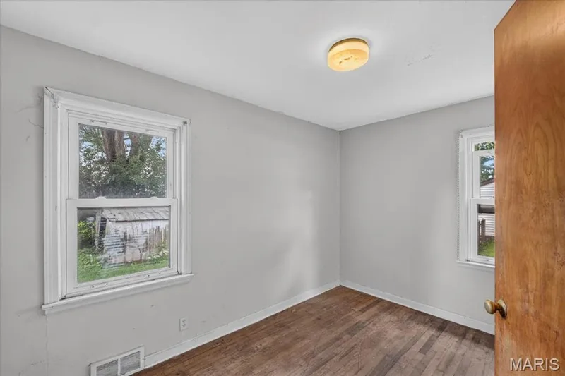 2610 Susan Avenue, St Charles, MO 63301 — listing photo 10 of 16