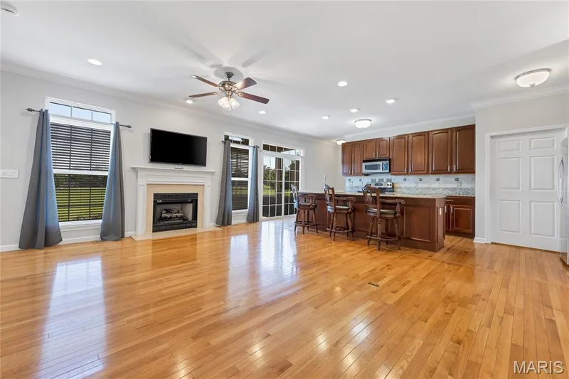 253 Meadows Of Wildwood Boulevard, Grover, MO 63040 — listing photo 13 of 53