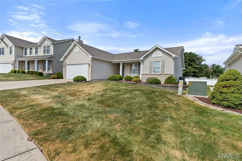 2817 Grand Slam Drive, O'Fallon, MO 63366 — listing photo 2 of 27