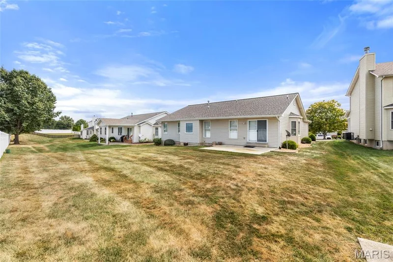2817 Grand Slam Drive, O'Fallon, MO 63366 — listing photo 4 of 27