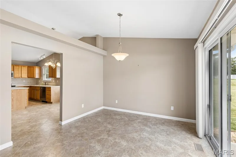2817 Grand Slam Drive, O'Fallon, MO 63366 — listing photo 12 of 27