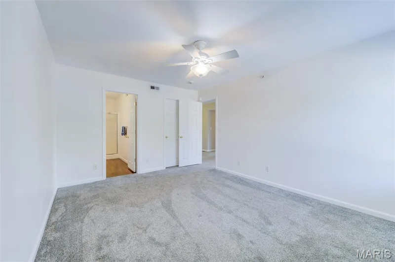 Good sized primary bedroom with a walk-in closet and private bathroom. — 480 Benton Drive #F, St Peters, MO 63376