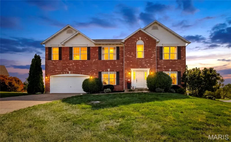 2703 Angle Gate Circle, O'Fallon, MO — listing photo 1