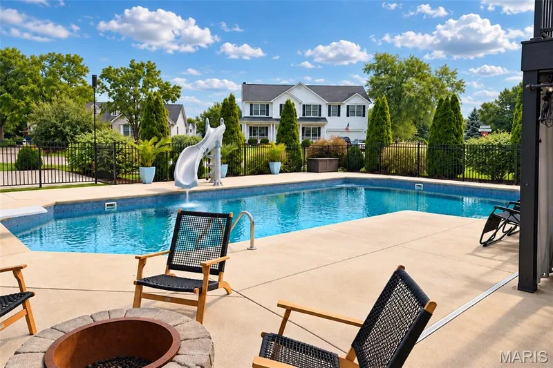 2703 Angle Gate Circle, O'Fallon, MO 63368 — listing photo 3 of 82