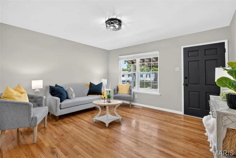 807 Saint Bernard Drive, O'Fallon, MO 63366 — listing photo 2 of 29