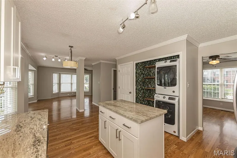 428 Chelsea Way Drive, St Charles, MO 63304 — listing photo 12 of 42