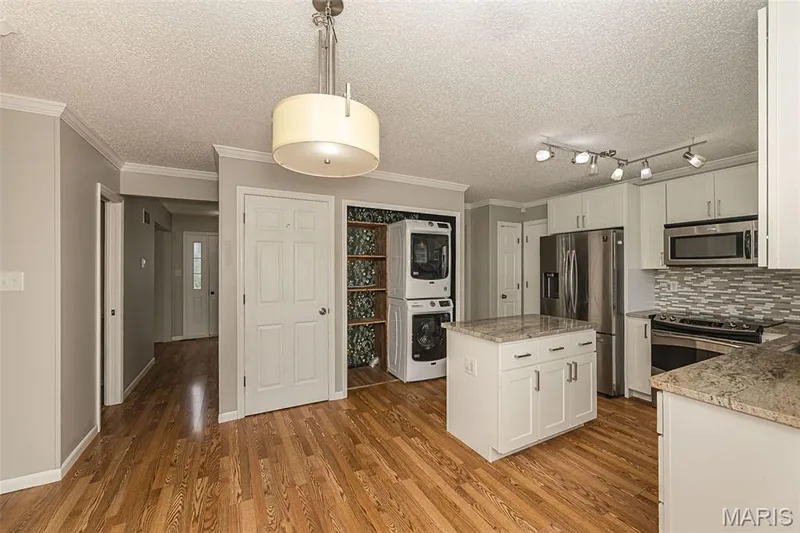 428 Chelsea Way Drive, St Charles, MO 63304 — listing photo 14 of 42