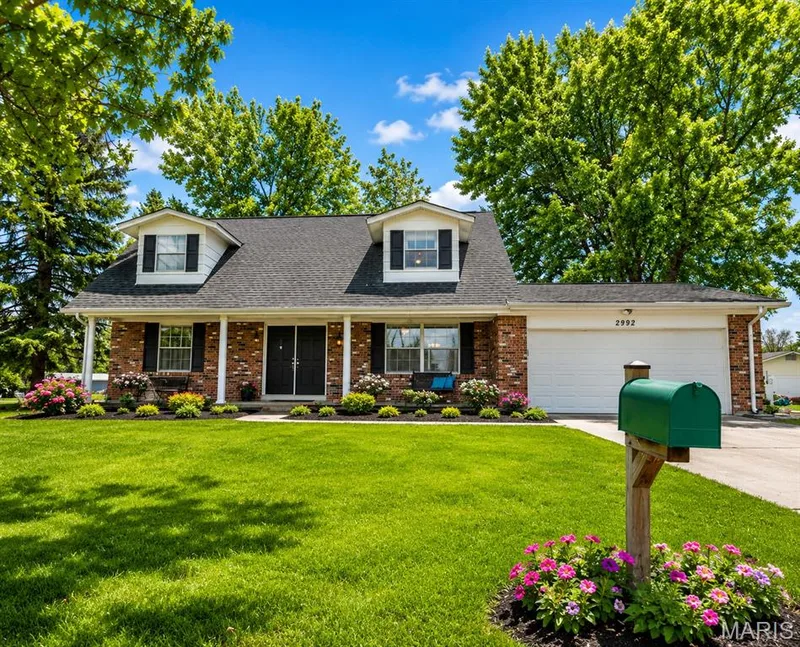 2992 Brooklands Way, St Charles, MO 63303 — listing photo 1 of 35