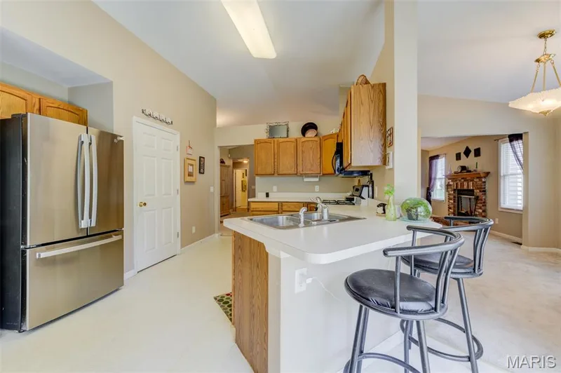 1236 Saint Matthew Avenue, O'Fallon, MO 63366 — listing photo 14 of 41