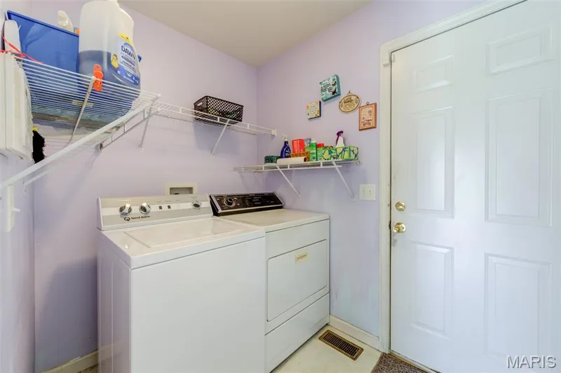 1236 Saint Matthew Avenue, O'Fallon, MO 63366 — listing photo 15 of 41