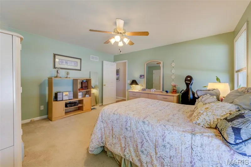 1236 Saint Matthew Avenue, O'Fallon, MO 63366 — listing photo 17 of 41