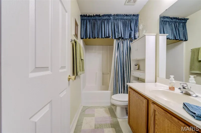 1236 Saint Matthew Avenue, O'Fallon, MO 63366 — listing photo 20 of 41