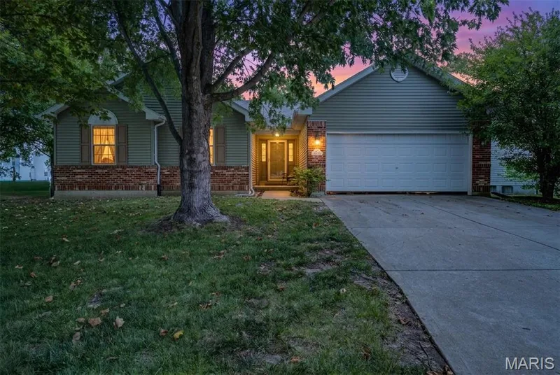 1236 Saint Matthew Avenue, O'Fallon, MO 63366 — listing photo 32 of 41
