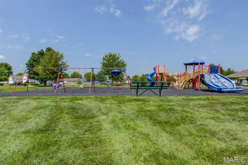 1236 Saint Matthew Avenue, O'Fallon, MO 63366 — listing photo 38 of 41