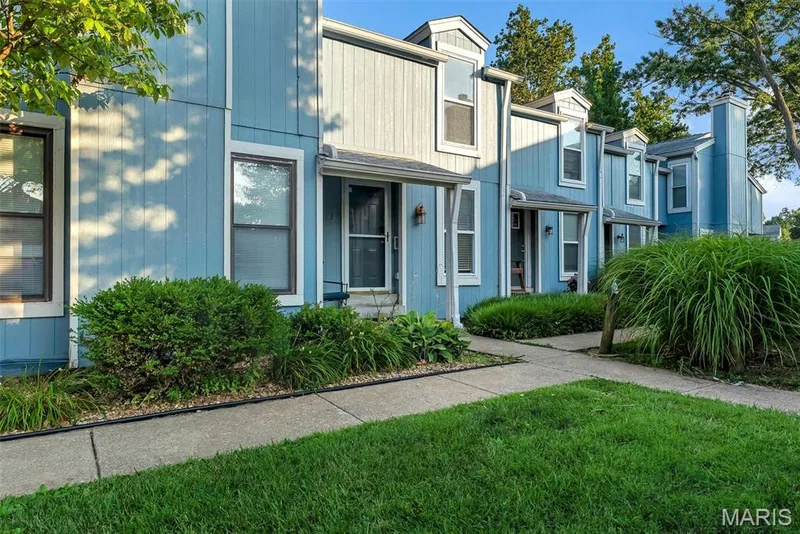 43 Breezy Knoll Lane, Lake St. Louis, MO — listing photo 1