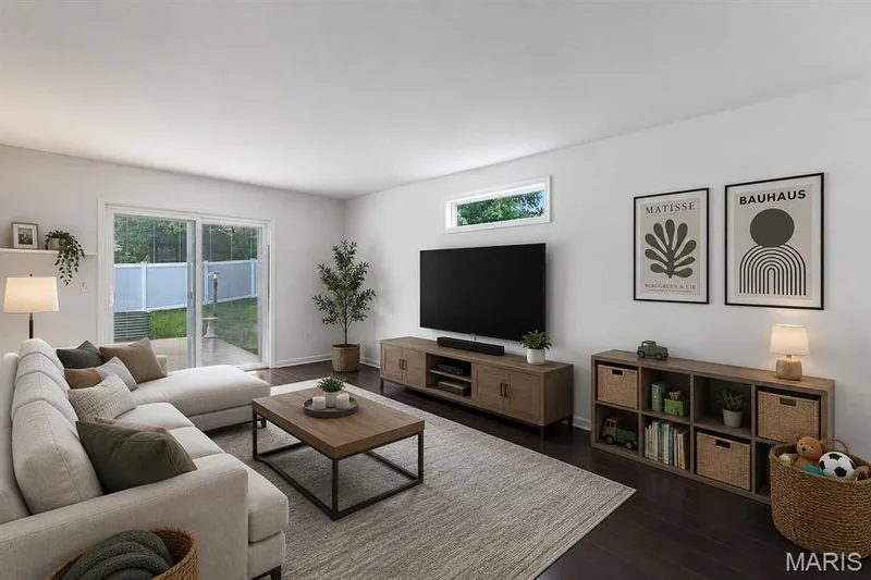 Virtually Staged Family room with access to patio — 11 Victoria Square, St Peters, MO 63376