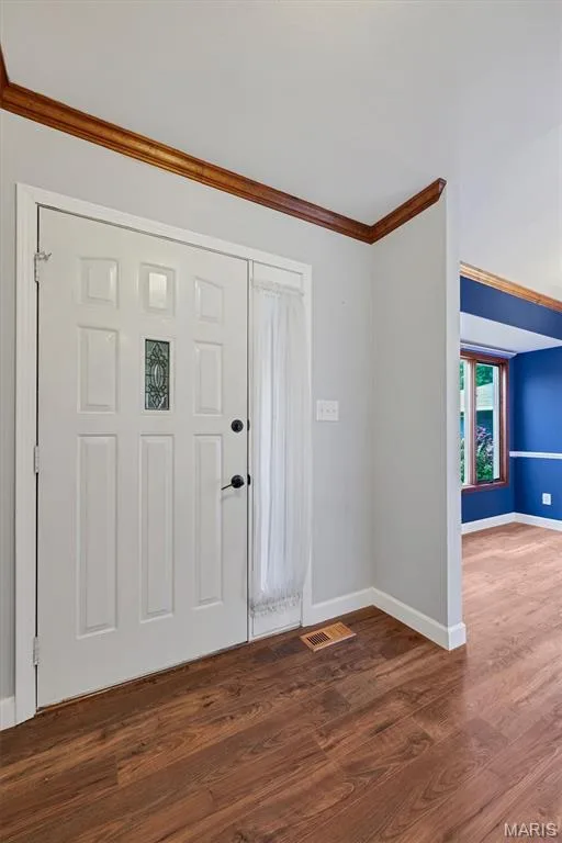 1637 Rosewall Drive #B, St Charles, MO 63303 — listing photo 4 of 33